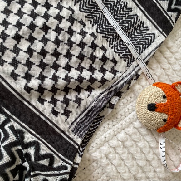 NEW Womens Zara Trafaluc Shorts Romper With Open Slit Back Size Small - Picture 11 of 14